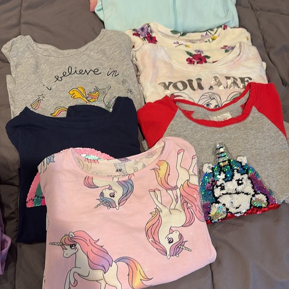 15 piece lot. Size 4-5. All tops - Picture 3 of 4